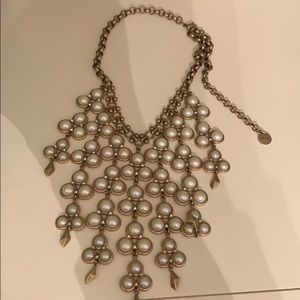 Stella and dot pearl and gold necklace